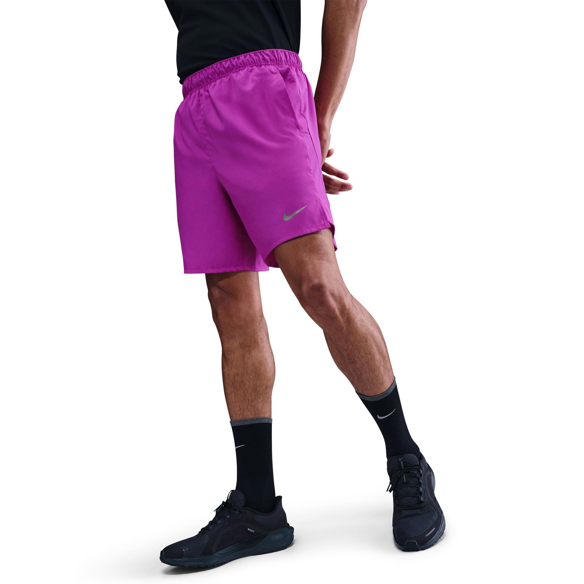 Nike Challenger 7in Brief-Lined Pantalones cortos Hombres - lila, plateado