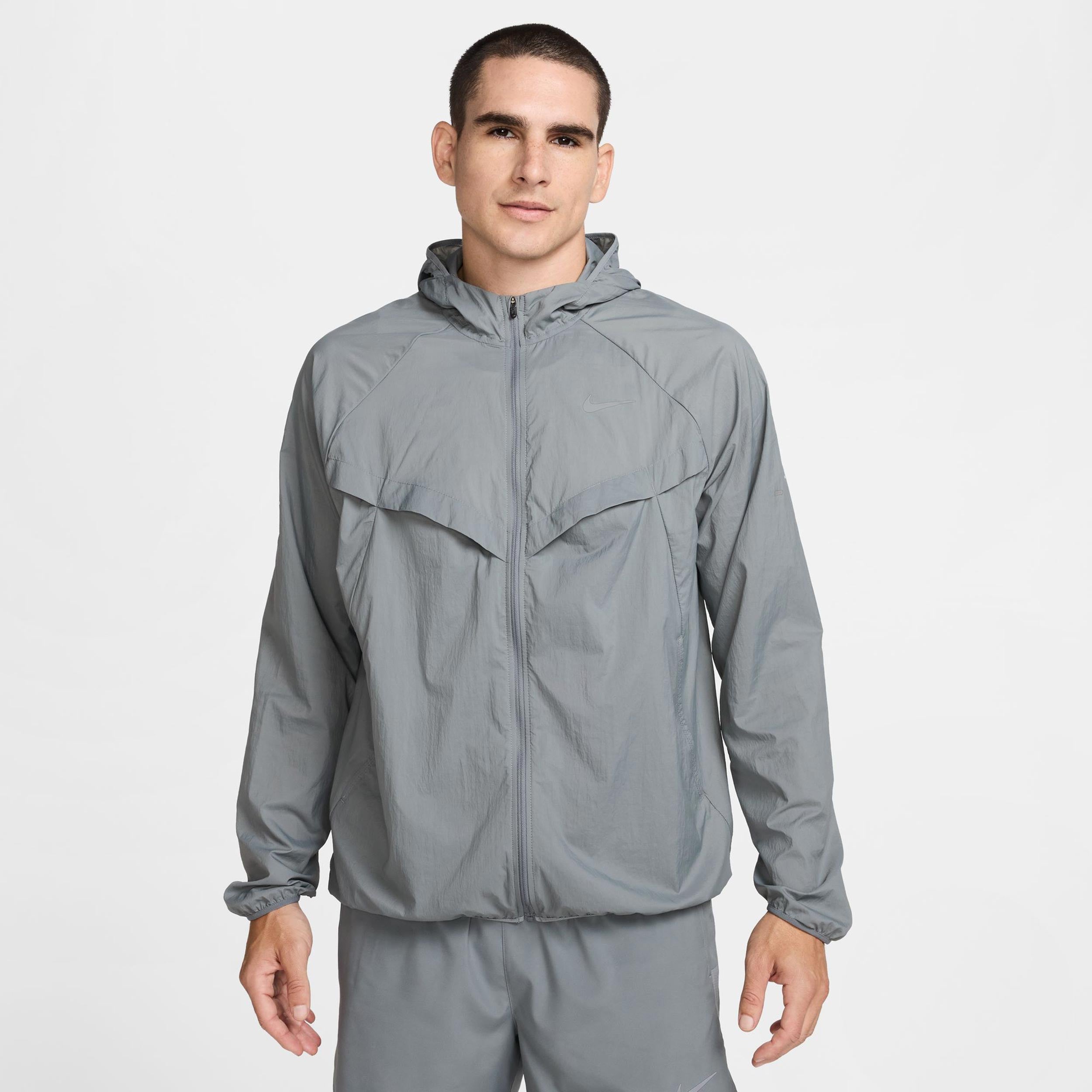 Nike Stride Chaqueta para correr Hombres - gris, plateado