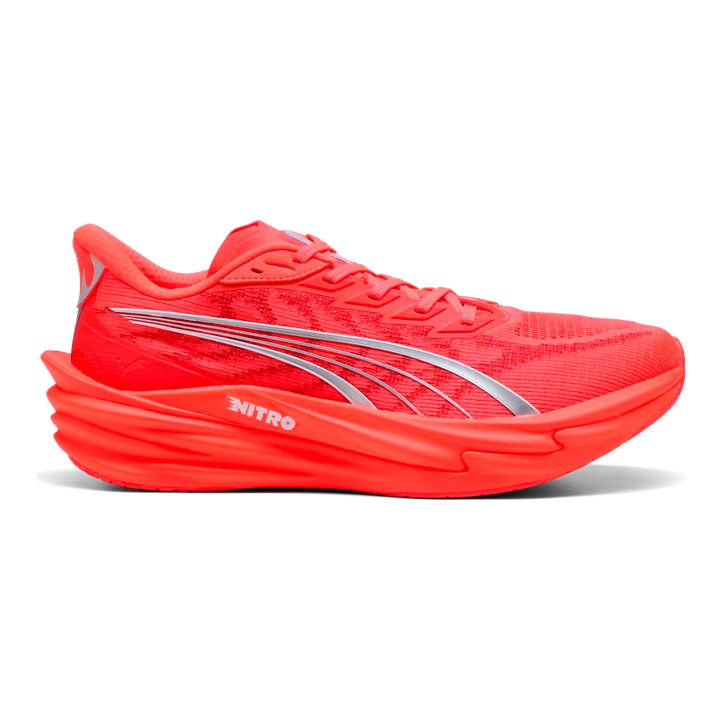 Puma Deviate Nitro 4 Zapatilla neutral Hombres - rojo, plateado