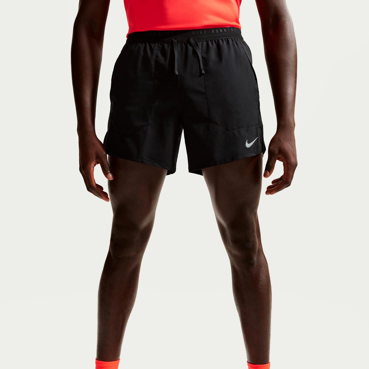 Nike STRIDE 5IN  Pantalones cortos Hombres - negro, plateado