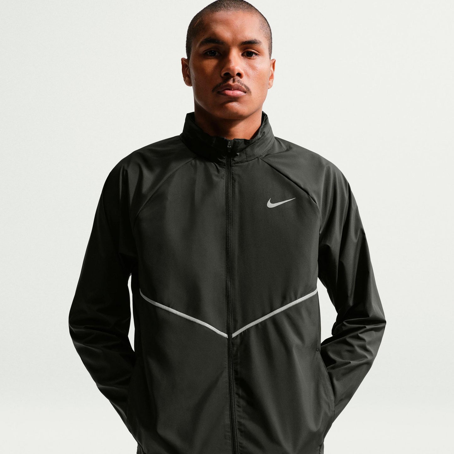 Nike Miler  Chaqueta para correr Hombres - negro, negro