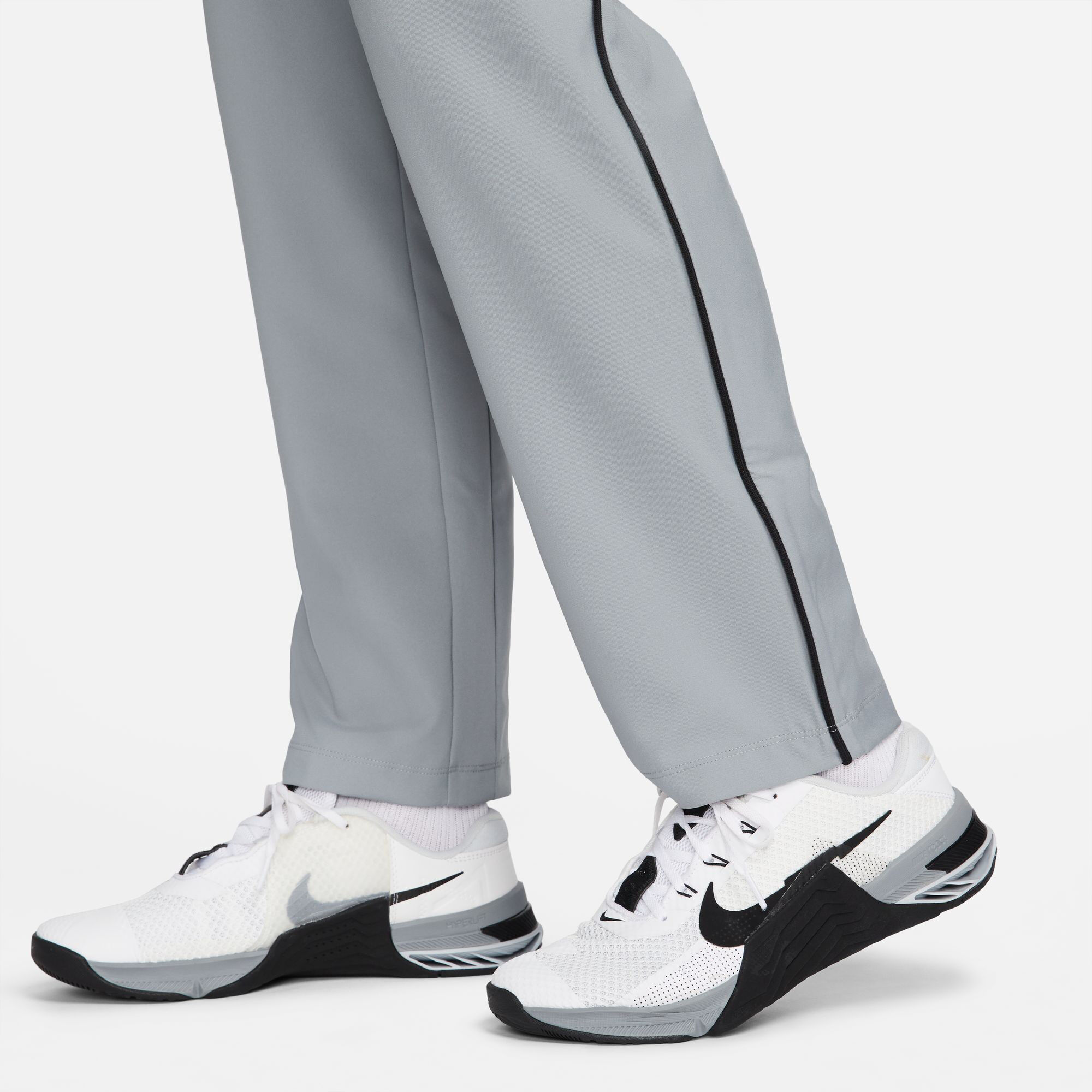 Nike Dri-Fit Team Woven Pantalón De Hombres - Gris Claro compra online | Point